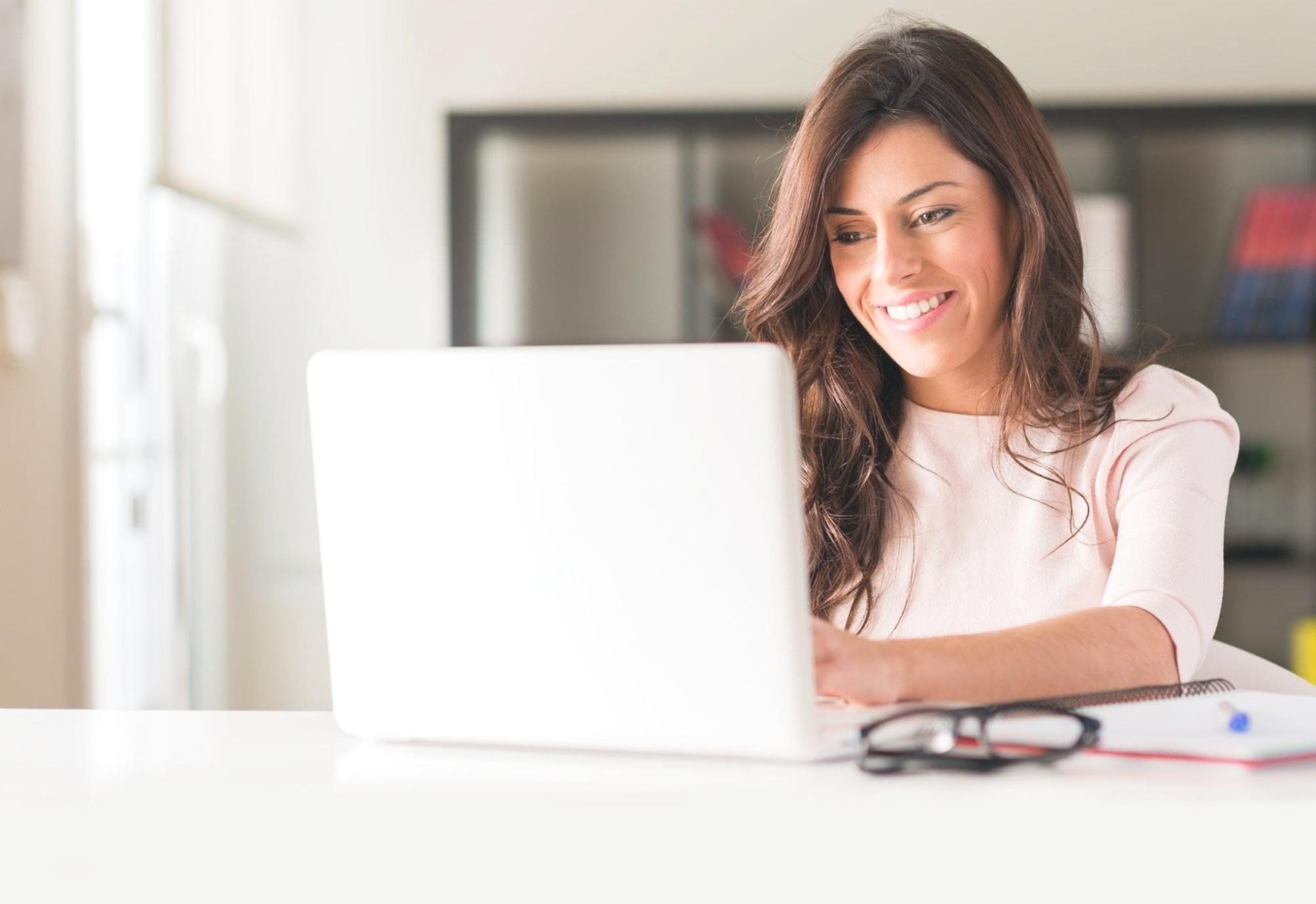 Analiză de date privind tendințele de căutare online